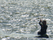 Wassersportrevier Achterwasser: Kiten bei Stagnieß.