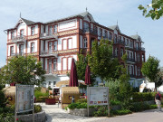 Strandpromenade von Ahlbeck: Usedomer Bderarchitektur.