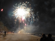 Feuerwerk am Ostseestrand: Staatsfeiertag auf Usedom.