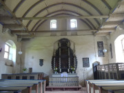 Altar einer einfachen Dorfkirche: Die Kirche zu Morgenitz.