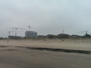 Kräne: Bauvorhaben an der Strandpromenade von Swinemünde.