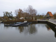 Einsam: Keine Boote im Hafen des Seebades ckeritz.