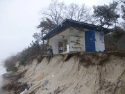 Auf der K(l)ippe: Kiosk an der Strandpromenade von Zempin.