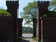 Eingang zum Fort Zachodni: Am Hafen Swinemnde.