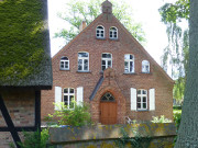 Grer als die Kirche: Pfarrhaus zu Morgenitz.