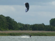 Kiten auf dem Achterwasser: Aktivurlaub auf Usedom.