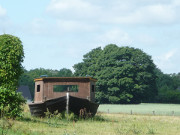 Boot auf der Weide: Wiesenland bei Stolpe.