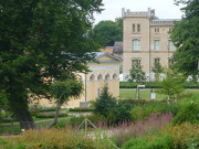 Im Schlosspark von Neustrelitz: Teil der Bebauung.