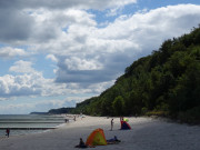 Wolken ziehen ber Usedom: Ostseestrand bei Koserow.