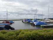 Herbstlich: Achterwasserhafen des Seebades ckeritz.