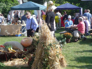 Herbstliche Dekoration: "Kartoffelfest" in ckeritz.