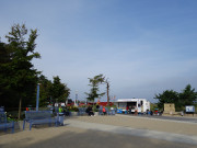 Eher einsam: Strandpromenade des Seebades Zempin.