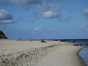 Strand am Streckelsberg: Das Herbstwetter am Meer genieen.