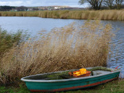 Fischerboot an der Melle: Usedom im Sptherbst.