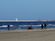 Radfahren am Strand: Ostseestrand von Swinemnde.