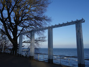 Blick auf die Ostsee: Strandpromenade des Ostseebades Koserow.
