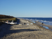 Fischerboote am Ostseestrand: Strand von Koserow auf Usedom.