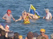 Kaltes Vergngen: Winterbader in der Ostsee bei Ahlbeck.