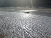 Winter auf Usedom: Eisflchen auf dem Ostseestrand.