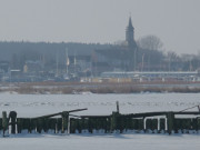 Jenseits des Peenestroms: Krslin auf dem Festland.