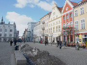 Restschnee: Nur noch wenige Schneeberge in der Greifswalder Altstadt.