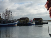 Am Peenestrom: Fischerhafen von Freest auf dem Festland.