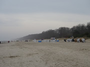 Langer Berg im Nebel: Sandstrand von ckeritz.