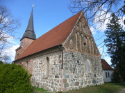 Kraftvoll: Kirche von Mellenthin im Usedomer Hinterland.