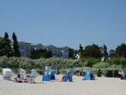 Ostseebad Zinnowitz auf Usedom: Bdervillen und Strandkrbe.