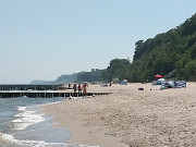 Ostseestrand von Klpinsee: Beginn eines Sonnentages.