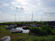 Idyllischer Ort: Achterwasserhafen des Ostseebades Koserow.