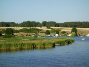 An der "Schwedenschanze": Bootshuser von Neppermin.