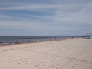 Wenige Spuren im Sand: Morgen auf dem Ostseestrand von Usedom.