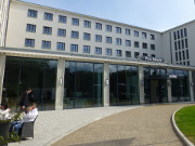 Hotel am Meer: Prora auf Rgen ist Seebad geworden.