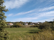 "Diplomatendorf": Rohrgedeckte Ferienhuser in Loddin.