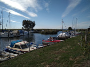 Sportboothafen am Achterwasser: Seebad Loddin auf Usedom.