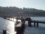 Ostseebad Ghren auf Rgen: Seebrcke im Sonnenschein.