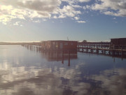 Schwimmende Huser: Winterstimmung am Hafen Krummin.