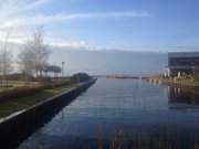 Im Hafen des Bernsteinbades ckeritz: Blick zum Achterwasser.