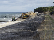 Seebad Zempin auf Usedom: Der Ostseestrand wird aufgefllt.