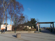 Sonnenplatz auf der Strandspromenade: Ostseebad Karlshagen.