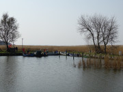 Naturhafen Loddin: Sportboothafen am Achterwasser.