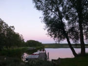 Seesteg am Abend: An der Strandstrae von Klpinsee.