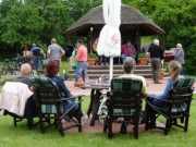 Tnzchen zum Herrentag: Musik am Achterwasser.