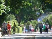 Aktiv-Urlaub auf Usedom: Küstenradweg an der Strandpromenade von Heringsdorf.