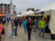 Pfingsten am Meer: Handwerksmarkt im Ostseebad Zinnowitz.