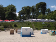 Auch die Strandkrbe werden breiter: XXL am Ostseestrand.