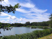 Boote auf dem Klpinsee: Binnensee am Ostseedeich.