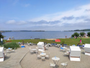 Im Hinterland von Usedom: Kleiner Badestrand am Nepperminer See.