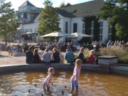 Seebrckenvorplatz und Brunnen: Usedomer Kaiserbad Heringsdorf.